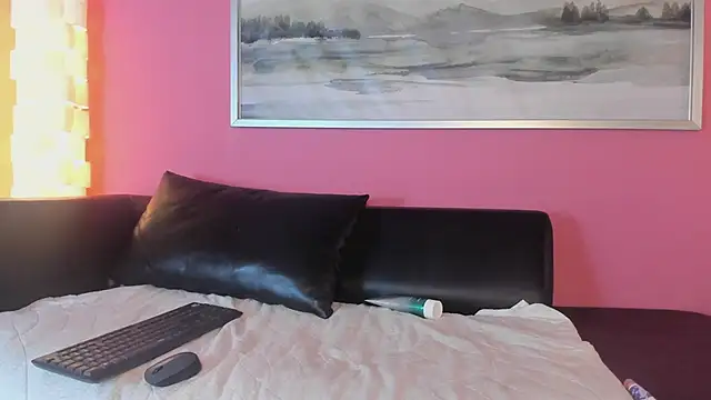 Chat +18 de Tiffanysurez_ ao vivo