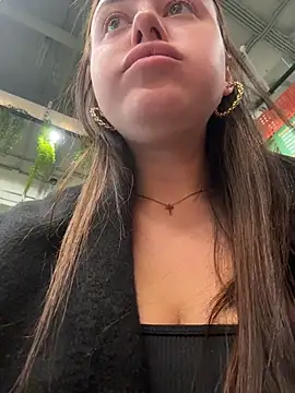 Živý XXX chat KiraSunshine