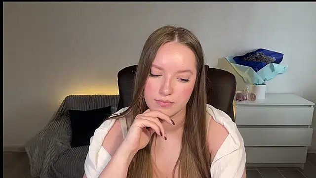 Chatroom XXX en direct de EvaMaddison