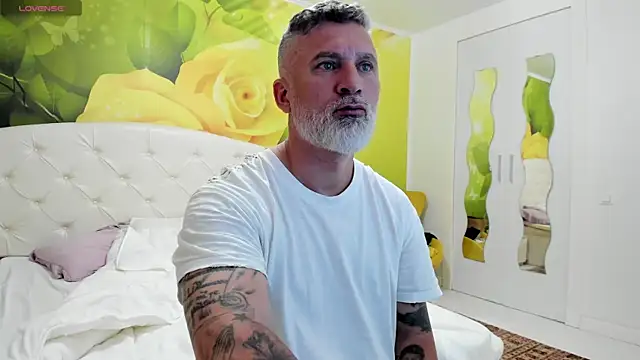 แชท XXX สดของ BlowMyXXL