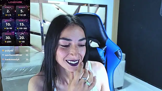 Chat +18 de Maily_a_ ao vivo