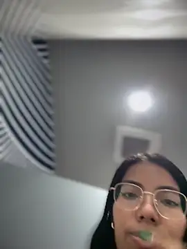 Webkamerová show SheenaBrooke