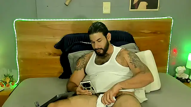 Prometeo-grizzly's Live XXX Chat