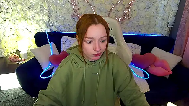 Živý XXX chat FoxyMayy