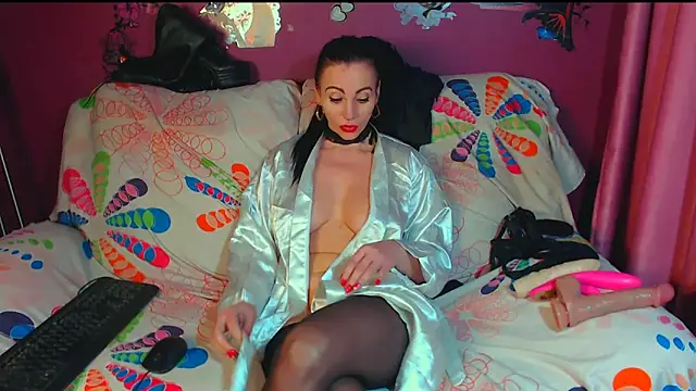 milflovelyxxx: онлайн-секс-чат