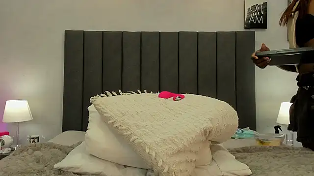 Pertunjukan Kamera Web naomi__blair