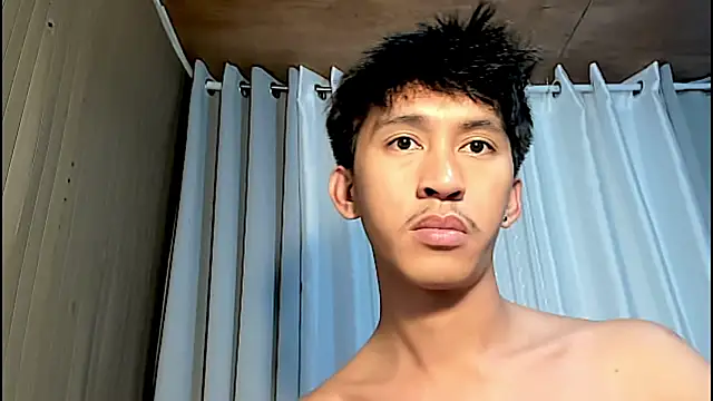 Chat +18 de _andrie69_ ao vivo