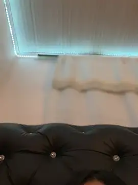 KittyRous Show in webcam