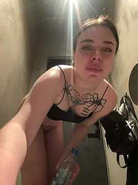 AlishaOfThornsのライブXXXチャット