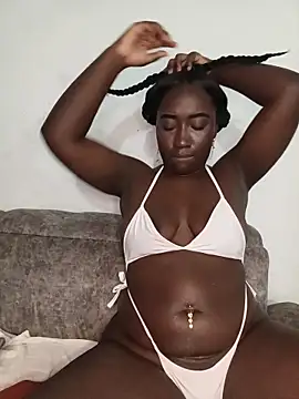 IvyEbonyのライブXXXチャット