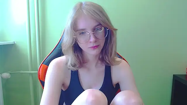 juicyPenny: απευθείας συνομιλία ΧΧΧ