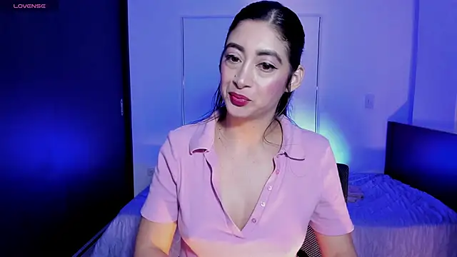 MeganWhite3's Live XXX Chat