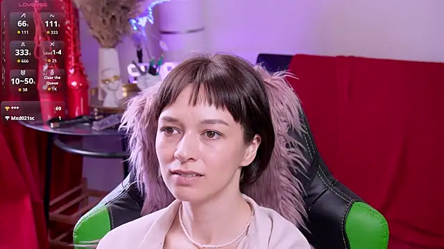 Chat +18 de YourDarlingVivian ao vivo