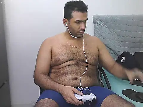 Pokazy przed kamerką – AlphaLatinoBear