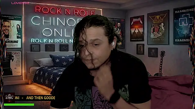 Czat XXX na żywo – chino_roz