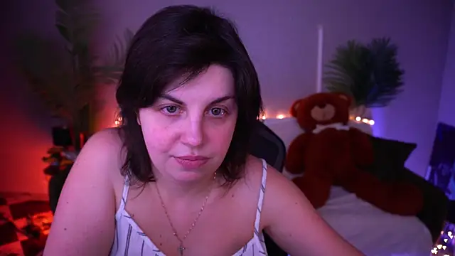 MirandaWong Adlı Modelin Canlı XXX Sohbeti