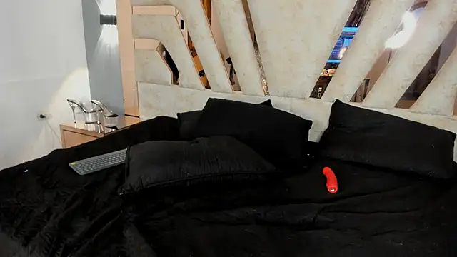 Chatroom XXX en direct de REINA_ADAHARA