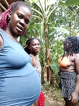 holygrail001: διαδικτυακό σόου στην κάμερα