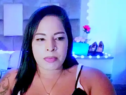 indiantopaz694u Show Webcam