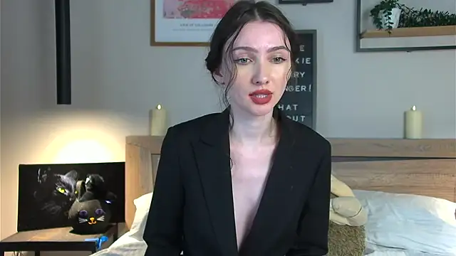 AnaMoonlight: онлайн-секс-чат