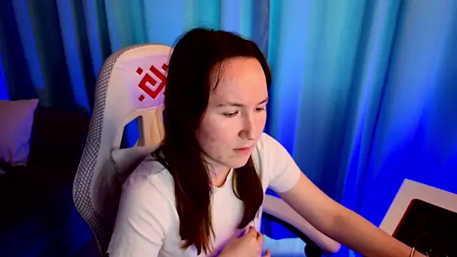 Chat +18 de SindieStorm ao vivo