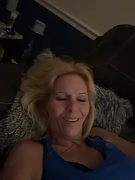 โชว์เว็บแคมของ FireAfterDark