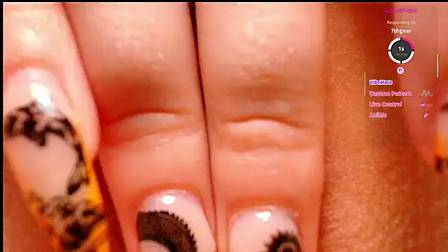 GoodWitch_: онлайн-секс-чат