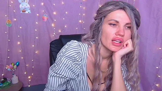 MilaLoona Live XXX Chat