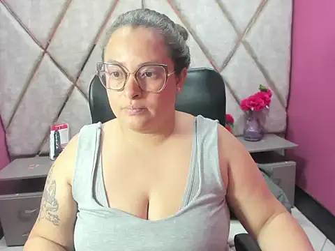 Živý XXX chat Sarah_Boobs_
