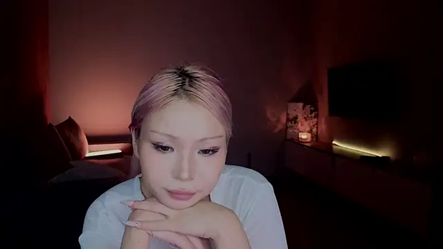 RileyMee: απευθείας συνομιλία ΧΧΧ