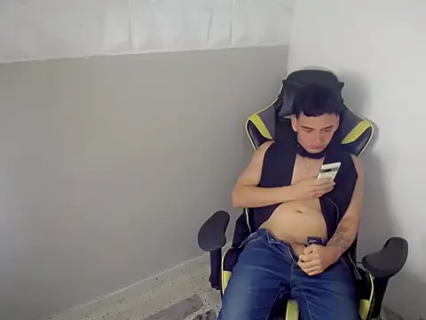 XXX chat uživo modela Mathias_twinkk