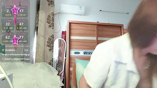 Lili_666 élő XXX-chatje