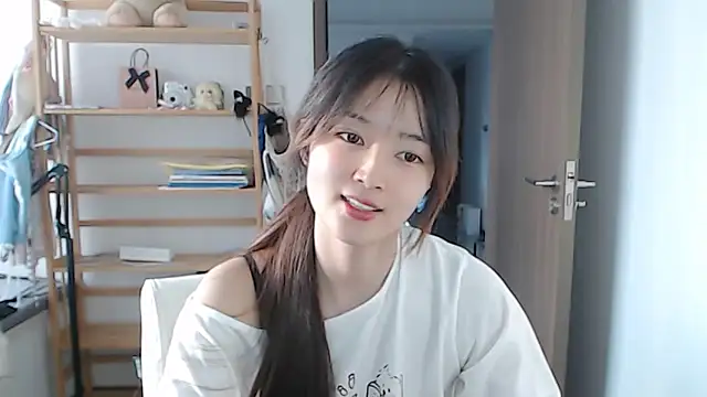 Mimi-cnbaby's Live XXX Chat