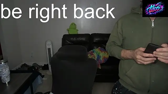 Zander823 élő XXX-chatje