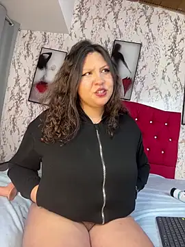 Larissa_Antonella Chat XXX in diretta