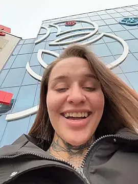 KishaMur Chat XXX in diretta