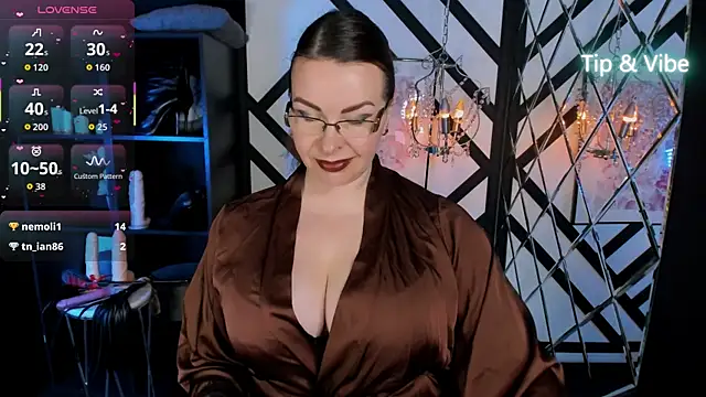 MrsIngrid – Live XXX-chat