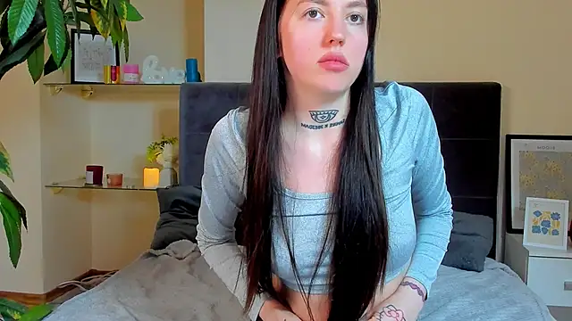 AdrianaCult 现场XXX聊天