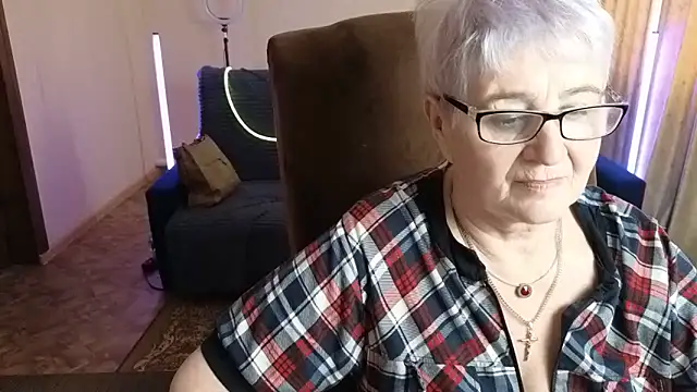 Sandra_Snowflake 现场XXX聊天