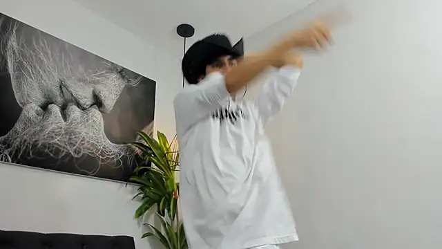 _ArchieBlu_ Live XXX Chat