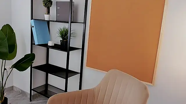 Chatroom XXX en direct de CherryCrushLove