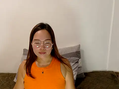 BURBERRY69's Live XXX Chat