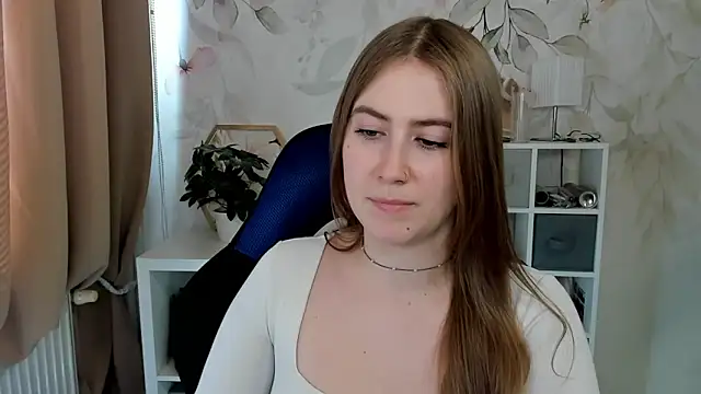 candy_Megan – Naživo XXX chat