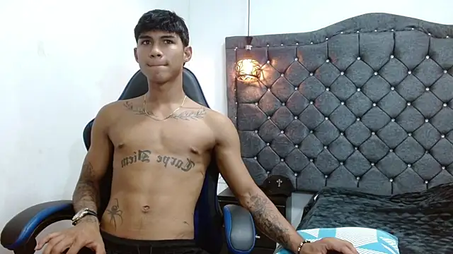 Show Webcam de luka_big18