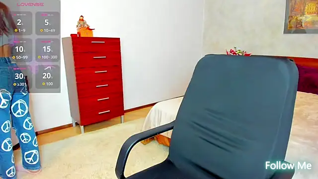 strawberrylux 现场XXX聊天