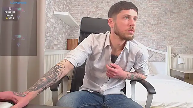 JonahShaw webcam show