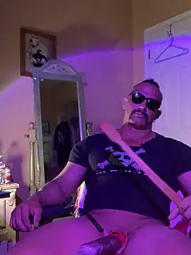 Pokazy przed kamerką – daddydonkey84