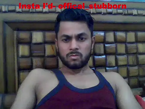 Stubborndesiboy webkamerás műsora