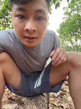 Naughty___asian 网络视讯表演