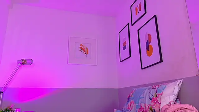 kinkylittlegirll's Live XXX Chat